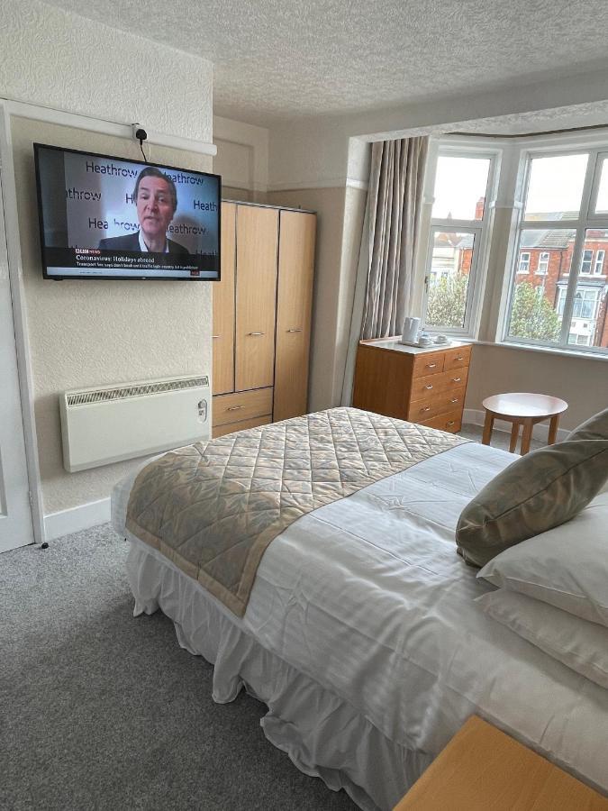 Oyo Queens Hotel, Skegness סקגנס מראה חיצוני תמונה