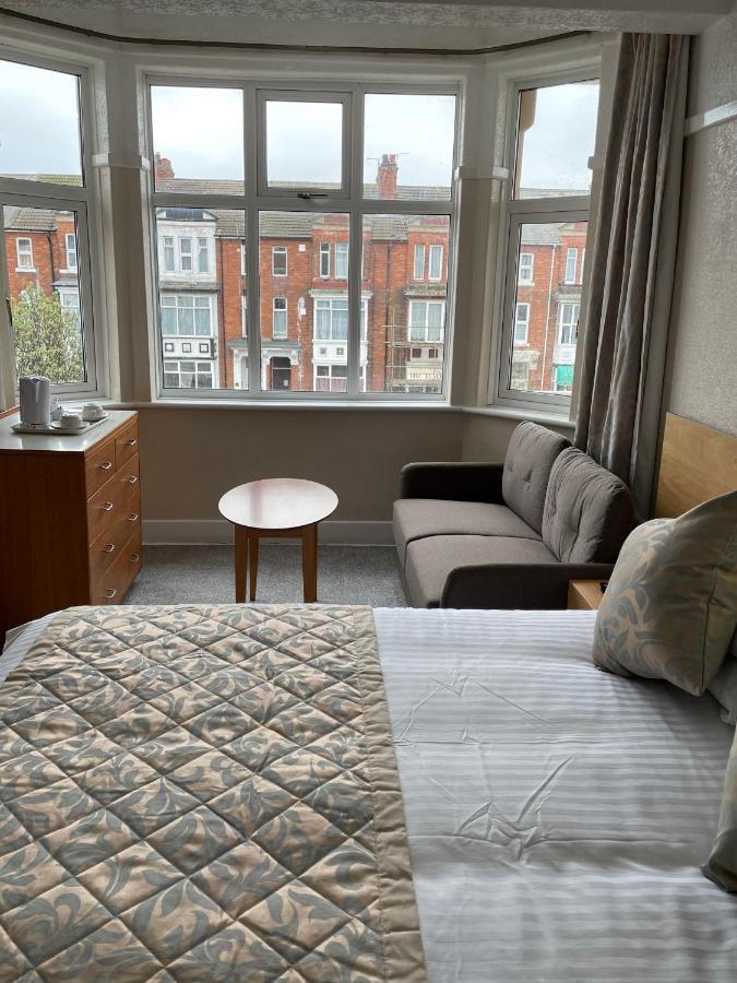 Oyo Queens Hotel, Skegness סקגנס מראה חיצוני תמונה
