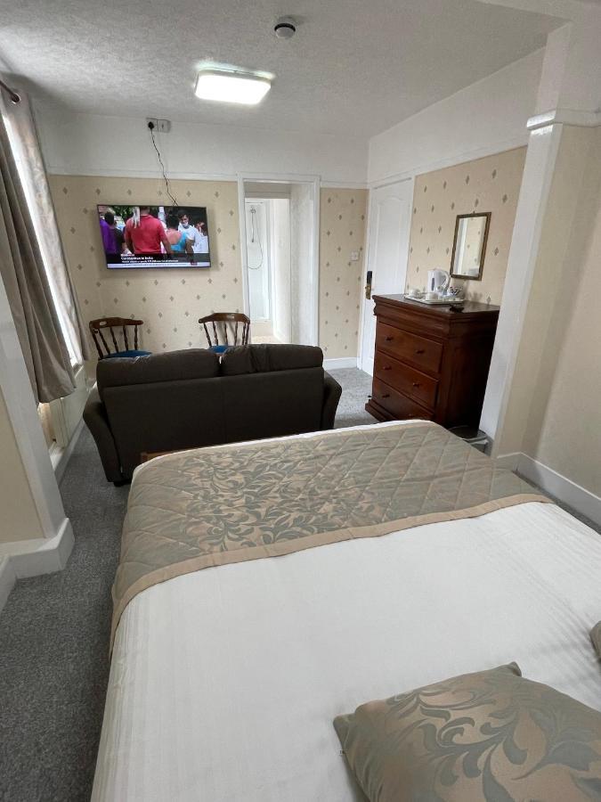 Oyo Queens Hotel, Skegness סקגנס מראה חיצוני תמונה