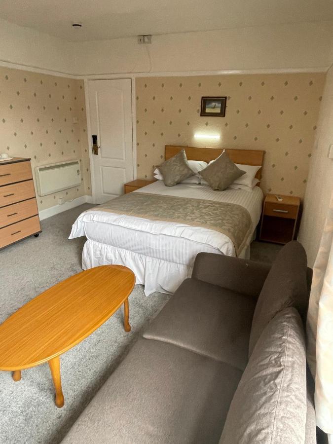 Oyo Queens Hotel, Skegness סקגנס מראה חיצוני תמונה