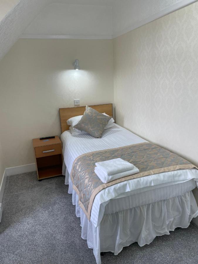 Oyo Queens Hotel, Skegness סקגנס מראה חיצוני תמונה