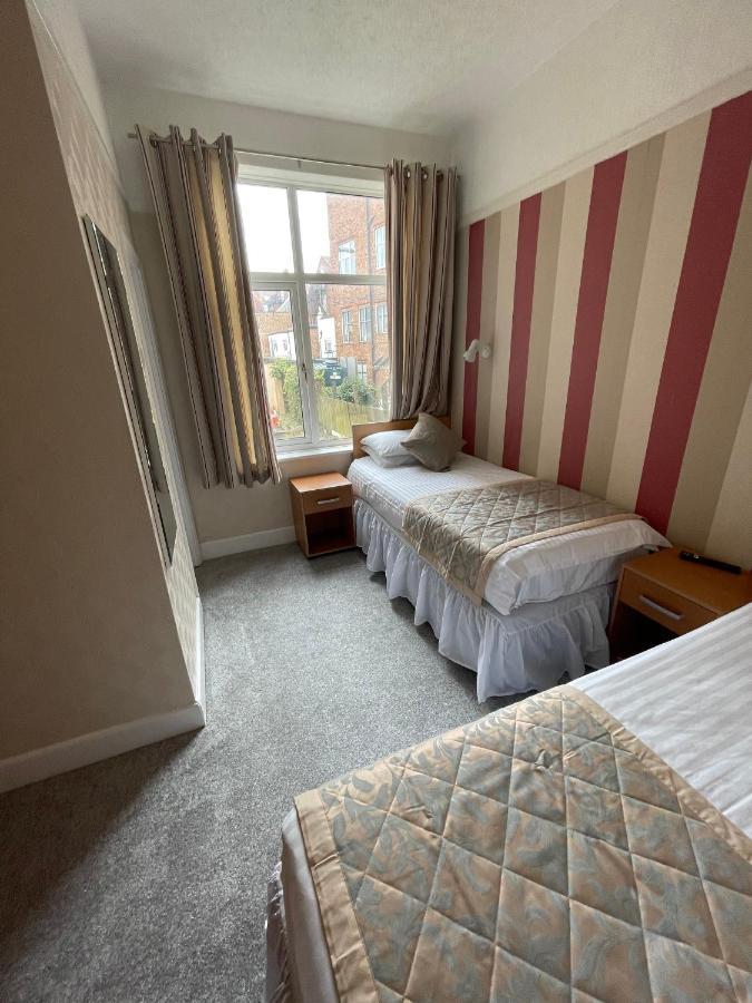 Oyo Queens Hotel, Skegness סקגנס מראה חיצוני תמונה