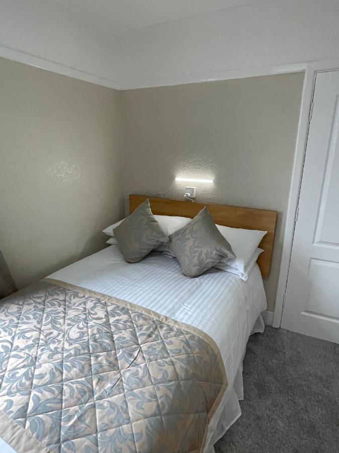 Oyo Queens Hotel, Skegness סקגנס מראה חיצוני תמונה