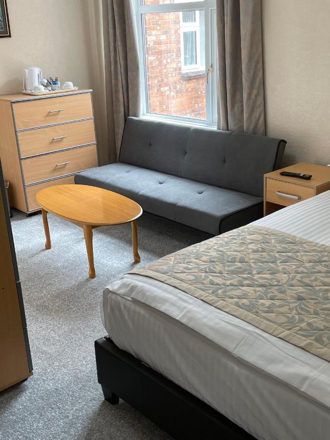Oyo Queens Hotel, Skegness סקגנס מראה חיצוני תמונה