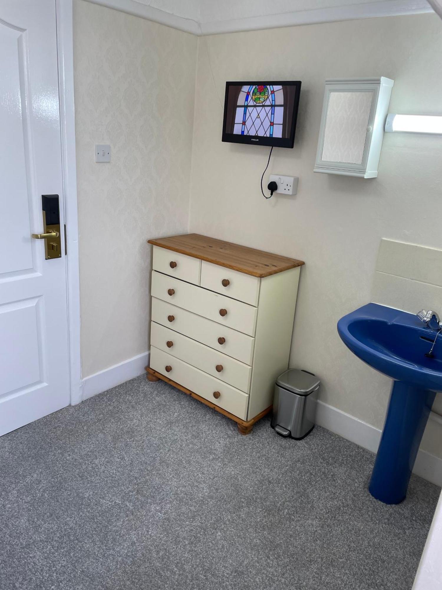 Oyo Queens Hotel, Skegness סקגנס חדר תמונה