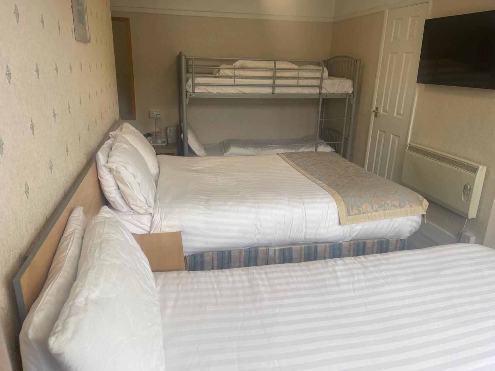 Oyo Queens Hotel, Skegness סקגנס מראה חיצוני תמונה